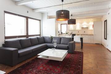 Фото номера Апартаменты с 3 спальнями Отель Bridget Inn г. Наантали 4