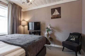 Фото номера Двухместный номер с 1 кроватью и террасой Отель Bridget Inn г. Наантали 3