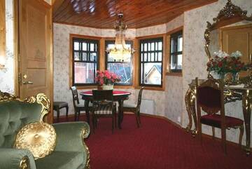 Фото номера Двухместный номер с 1 кроватью, вид на сад Отель Hotel Villa Antonius г. Наантали 2